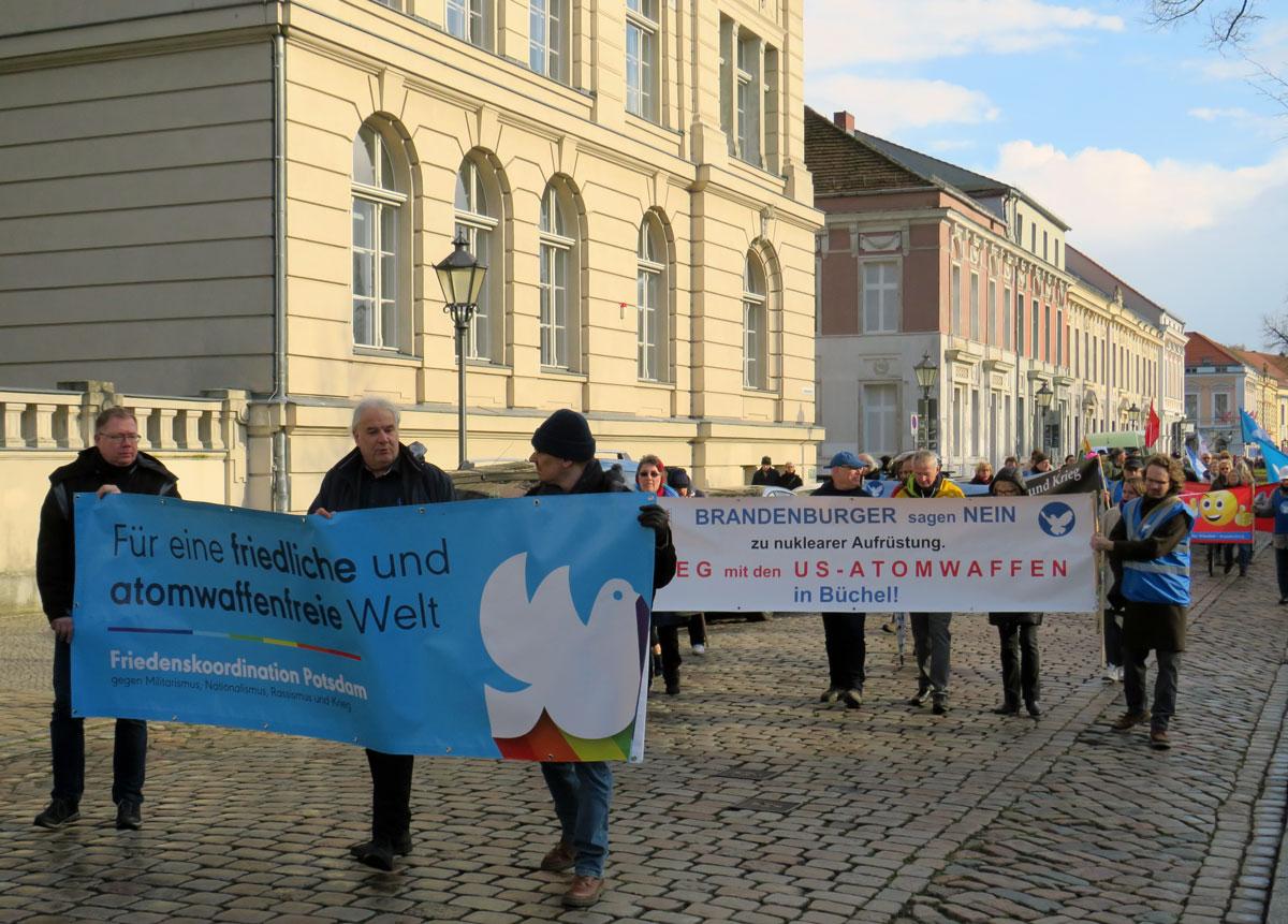 IMG 5259 - „Friedensfähig statt kriegstüchtig“ - Ostermarsch 2024, Potsdam - Blog