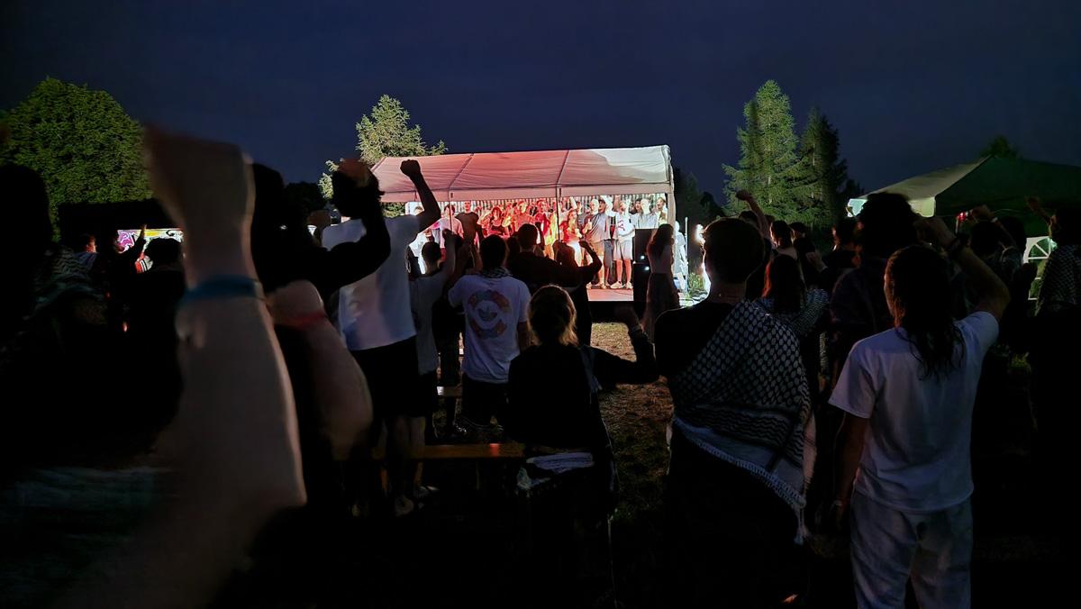 Sommer, Sonne, Spaltungsversuche - DKP, Pfingstcamp 2026, SDAJ, Wehrpflicht - Blog, Politik 20260524 220131 - Sommer, Sonne, Spaltungsversuche - DKP, Pfingstcamp 2026, SDAJ, Wehrpflicht - Blog, Politik