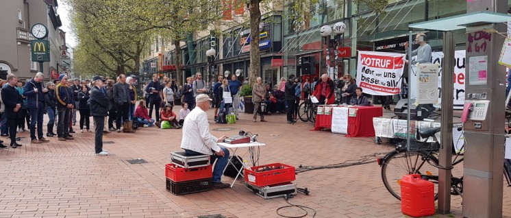 Auftaktveranstaltung des Hamburger Bündnisses für eine Mindestpersonalbemessung in der Pflege am 12. Mai. (Foto: UZ)