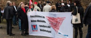 Seit 25 Jahren erinnert in Bergisch Gladbach eine Mahnwache an die Reichspogromnacht (Foto: Reiner Engels/r-mediabase.eu)