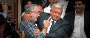 Der 65-jährige Andrés Manuel López Obrador hat im vergangenen Jahr die Präsidentschaftswahlen in Mexiko mit 53 Prozent der Stimmen gewonnen. Am 1. Dezember 2018 hat er sein Amt angetreten. (Foto: [url=https://www.flickr.com/photos/99479626@N00/7289949154]Eneas De Troya[/url])
