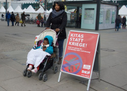 absurde propaganda auf der strasse widerlegen 1 - Absurde Propaganda auf der Straße widerlegen - Abrüsten statt Aufrüsten, Abrüstung und Frieden, DKP, Frieden, Frieden und Abrüstung, Interview - Im Bild