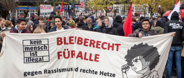 Ein Beispiel für Dobrindts „Anti-Abschiebe-Industrie“: Antirassistischer Schulstreik in Kiel (Foto: Ulf Stephan/r-mediabase.eu)