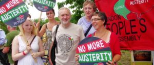 Gegen Sparpolitik, mit Palästina-Button: Jeremy Corbyn bei einer Demonstration im Sommer 2014.