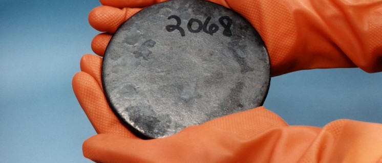 Das ist der Stoff, aus dem die Bombe gebaut wird: Uranium-235 (Foto: public domain)