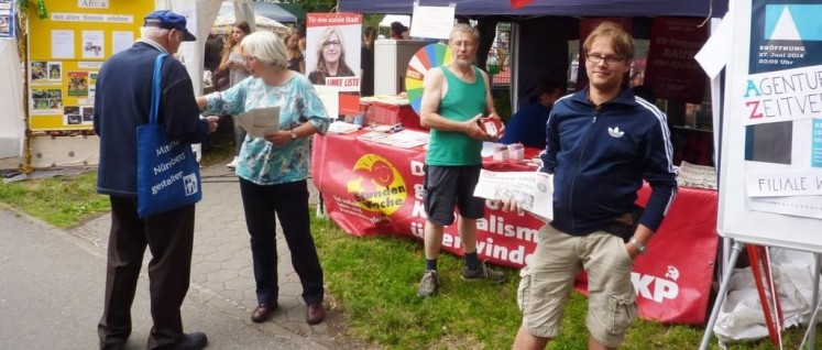 Stand der DKP auf dem Nürnberger Südstadtfest (Foto: Ballin)