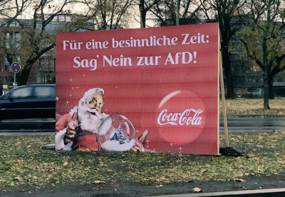 coca cola - Coca-Cola - Antifaschismus - Im Bild