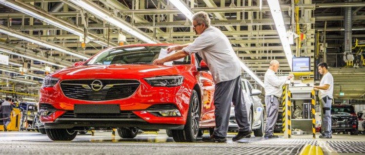 Insignia-Fertigung im Opel-Werk Rüsselsheim, Februar 2017 (Foto: Adam Opel AG)