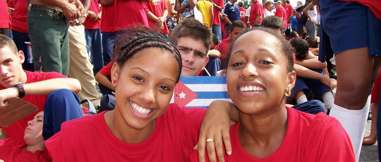 Frauen feiern am 1. Mai in Havanna (Foto: Manfred Idler)