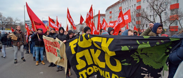 Der SDAJ-Block auf der LLL-Demo 2018  (Foto: Tom Brenner)