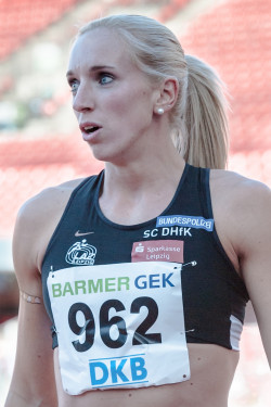 Hürdenläuferin Christa Roleder bekam erst eine Silbermedaille, dann einen Shitstorm.