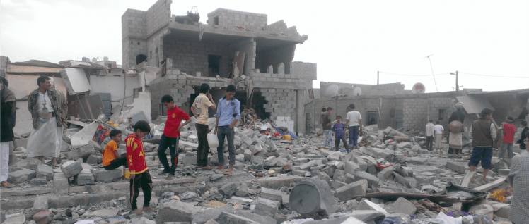 Ein Viertel in Sanaa, in dem über 100 Gebäude durch Bomben beschädigt wurden (Foto: Gemeinfrei)