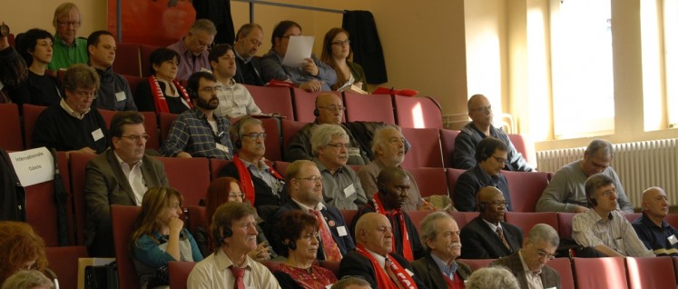 Internationale Gäste auf dem 21. Parteitag der DKP (Foto: Tom Brenner)