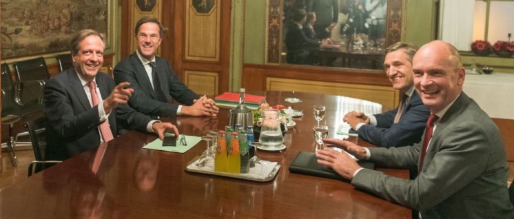 Mark Rutte und die Gruppenvorsitzenden von D66, CDA und ChristenUnie. (Foto: Tweede Kamer der Staten-Generaal)