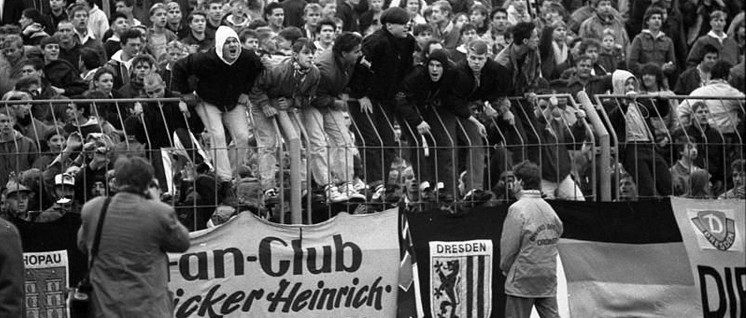 1989, UEFA-Cup, Dynamo Dresden gegen Victoria Bukarest (Foto: Foto: Bundesarchiv_Bild_183-1990-1105-009)