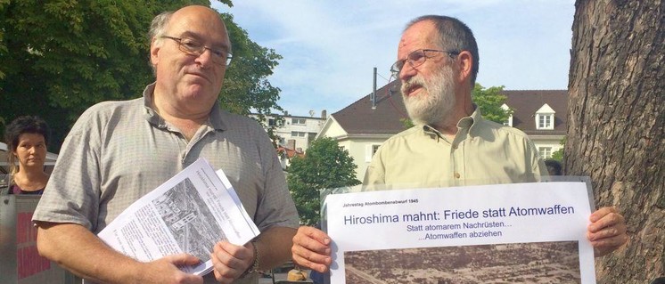 Karlsruhe: Gedenken an Hiroshima (Foto: DKP Karlsruhe)