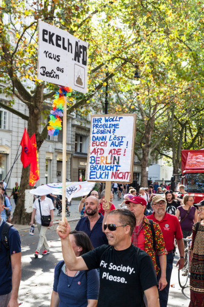 Demonstration im Rahmen der Aktionen des Bündnisses „Aufstehen gegen Rassismus“ am 3. September in Berlin.