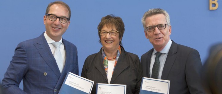 Vorstellung der Digitalen Agenda der Bundesregierung (Foto: [url=https://www.flickr.com/photos/bmvi_de/34241718356/in/album-72157683082686005/]BM für Verkehr und digitale Infrastruktur[/url])