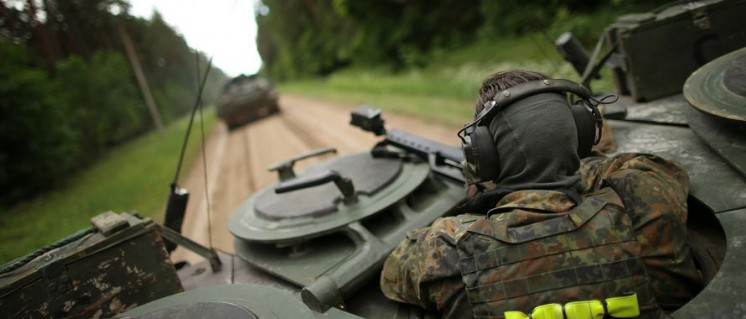 Wie kommen wir nach Osten? Bundeswehr probt den Ernstfall (Foto: Bundeswehr/Sebastian Wilke)