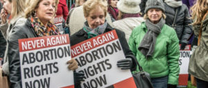 Verteidigt die Gesundheit von Frauen! Demonstration für die Legalisierung von Abtreibungen in Dublin. (Foto: [url=https://www.flickr.com/photos/infomatique/8194477198] William Murphy/flickr.com[/url])