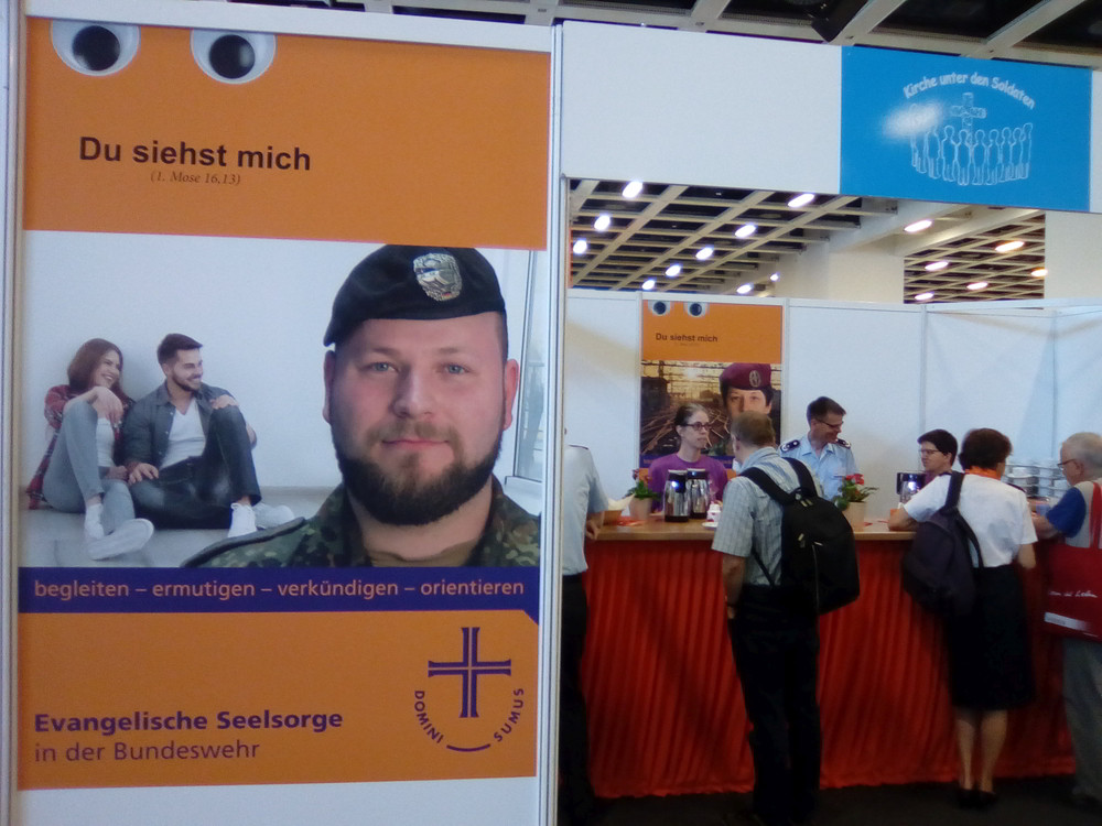 kirchentag mit falschen toenen - Kirchentag mit falschen Tönen - Evangelischer Kirchentag, Religion und Kirche - Politik