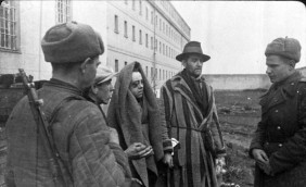 1945: Zuchthaus Sonnenburg, überlebende Gefangene