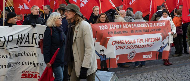 DKP und SDAJ erinnern gemeinsam an die Novemberrevolution (Foto: Ulf Stephan / r-mediabase.eu)