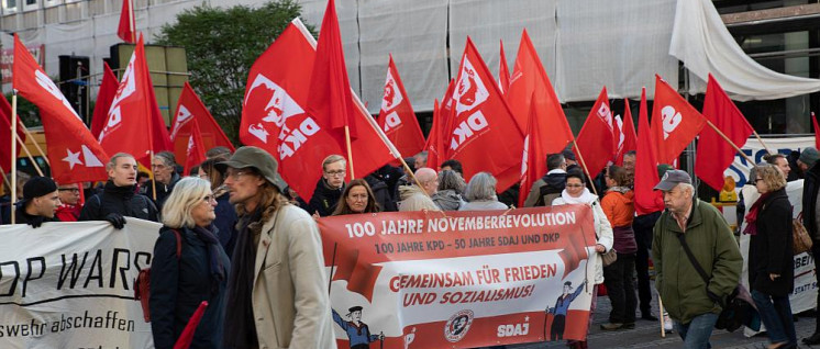 DKP und SDAJ erinnern gemeinsam an die Novemberrevolution (Foto: Ulf Stephan / r-mediabase.eu)