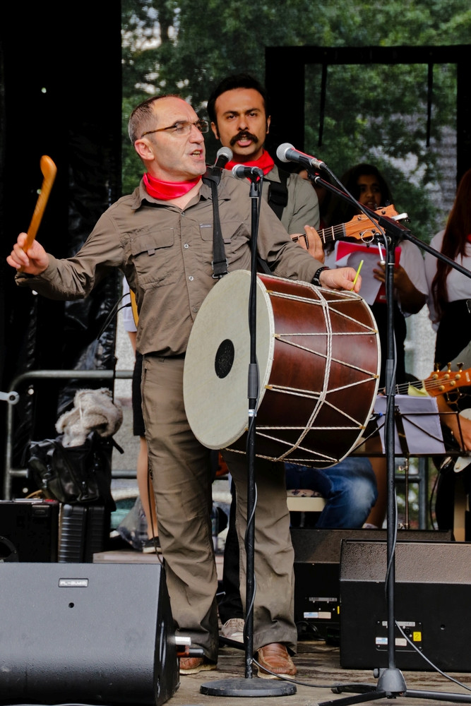 „Wir haben keine Gewehre. Wir haben Musikinstrumente und Stimmbänder“, sagt Ihsan Cibelik.