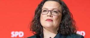 Andrea Nahles wagt den Schritt und zweifelt an Agenda 2010 und Hartz-Gesetzen. Aber wer glaubt ihr noch? (Foto: Gemeinfrei)