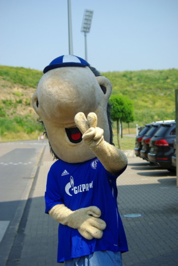 masken maskottchen und millionen - Masken, Maskottchen und Millionen - Fußball, Vermischtes - Die letzte Seite