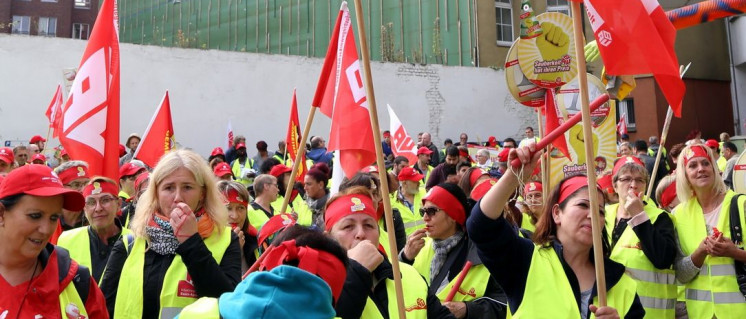 Demonstration der IG BAU am 26. September 2017 in Essen (Foto: [url=https://www.flickr.com/photos/dielinke_nrw/37331567901/in/photostream/]DIE LINKE NRW/flickr.com[/url])