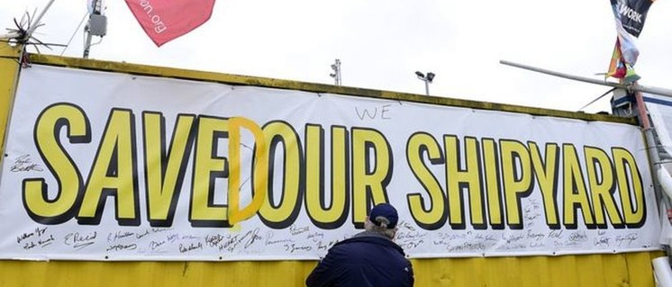 Von „Rettet unsere Werft“ zu „Wir haben unsere Werft gerettet“ – korrigiertes Transparent bei Harland and Wolff (Foto: Flaxmill)