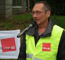 Bernd Blümmel ist gewerkschaftlicher Vertrauensmann und Mitglied der Arbeitskampfleitung bei T-Systems in Darmstadt