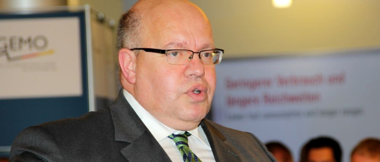 Wenn das deutsche Kapital und seine Politiker etwas vom Osten wollen, dann geht es dem Osten schlecht. Diesmal: der neue Wirtschaftsminister Peter Altmaier (CDU) (Foto: [url=https://commons.wikimedia.org/wiki/File:Peter_Altmaier_10.JPG]RudolfSimon/Wikimedia Commons[/url])