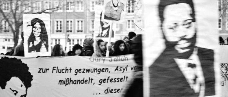 Die Proteste gegen den Tod von Oury Jalloh reißen nicht ab. (Foto: Caruso Pinguin/flickr.com/CC BY-NC 2.0)