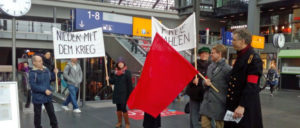 Erinnerung an die Novemberrevolution im Berliner Hauptbahnhof (Foto: Willi Hendricks)