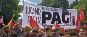 In München gingen vor zwei Wochen über 40 000 Menschen gegen das PAG auf die Straße. Die herrschende Politik setzte sich darüber hinweg. (Foto: SDAJ München)