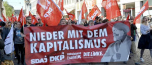 Das beste Marx-Gedenken: DKP und SDAJ bringen Rot auf die Straße. (Foto: Tom Brenner)