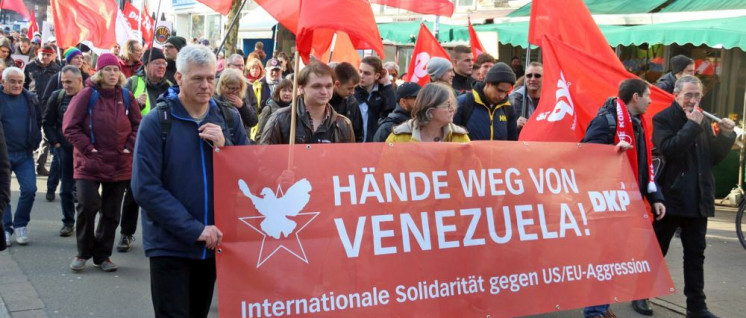 Vergangenen Samstag in Hamburg: Protestdemo gegen den Putschversuch in Venezuela (Foto: Arbeiterfotografie.com)