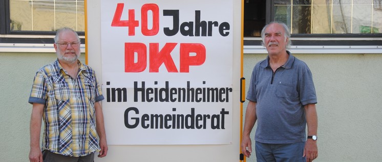 Der DKP-Kreisvorsitzenden Wilhelm Benz (links) und DKP-Stadtrat Reinhard Püschel (rechts).