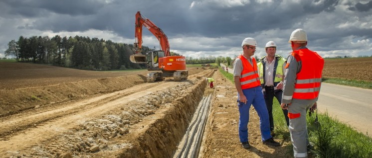 Bau der unterirdischen 110 000-Volt-Leitung zwischen Zimmern und Rottweil (Foto: Nico Pudimat/wikimedia.org/public domain)