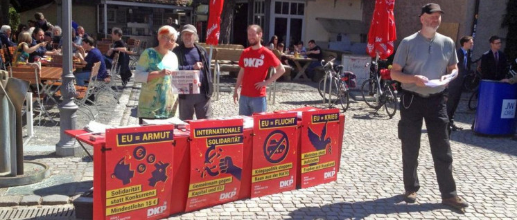 Infostand in Ansbach (Foto: DKP)