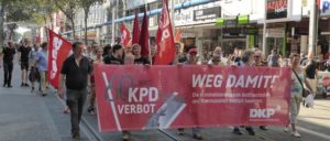 250 demonstrierten für die Aufhebung des KPD-Verbotes durch die Karlsruher Innenstadt. (Foto: Gustl Ballin)