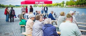 Hartes Brot: Landtagswahlkampf der Partei „Die Linke“ in Schwerin (Foto: Martin Heinlein, Die Linke, CC BY-ND 2.0)