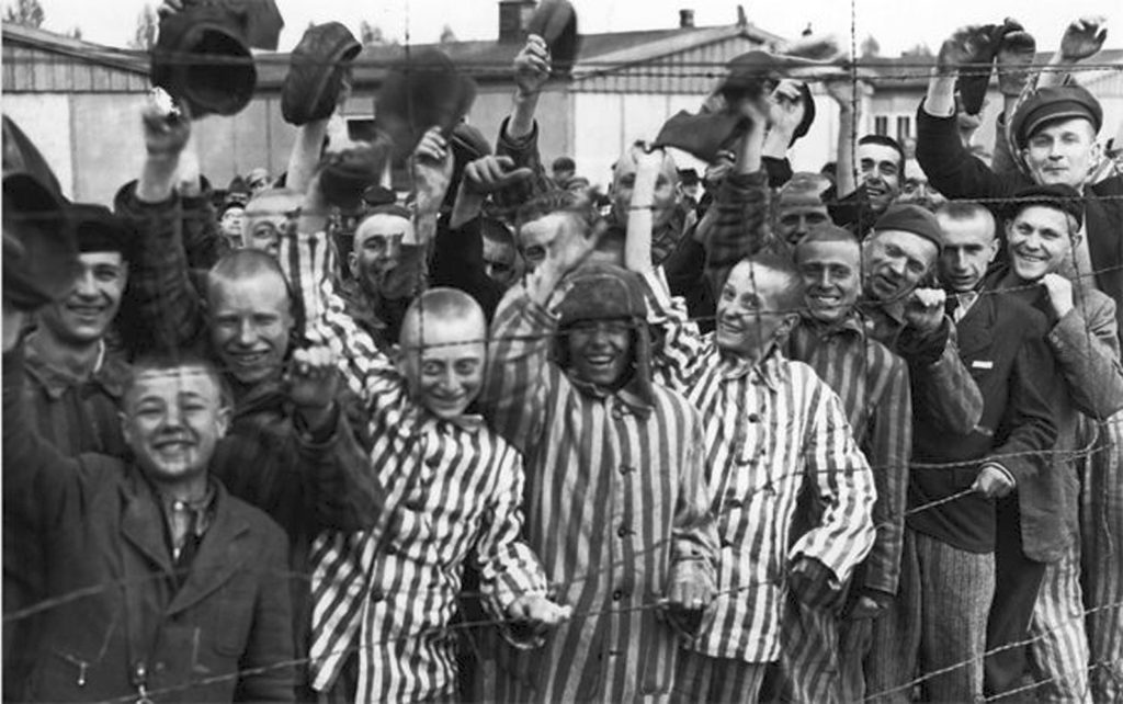 040802a Auschwitz - Terror bis zum Schluss - Auschwitz, Faschisten - Im Bild