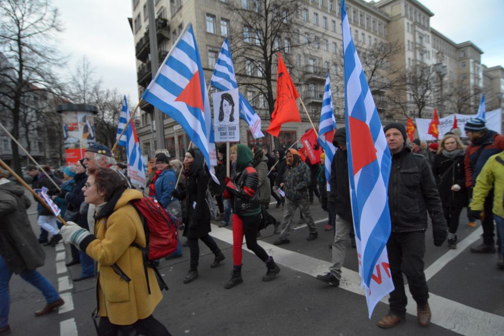 Mitglieder der VVN-BdA auf der diesjährigen Liebknecht-Luxemburg-Demonstration in Berlin