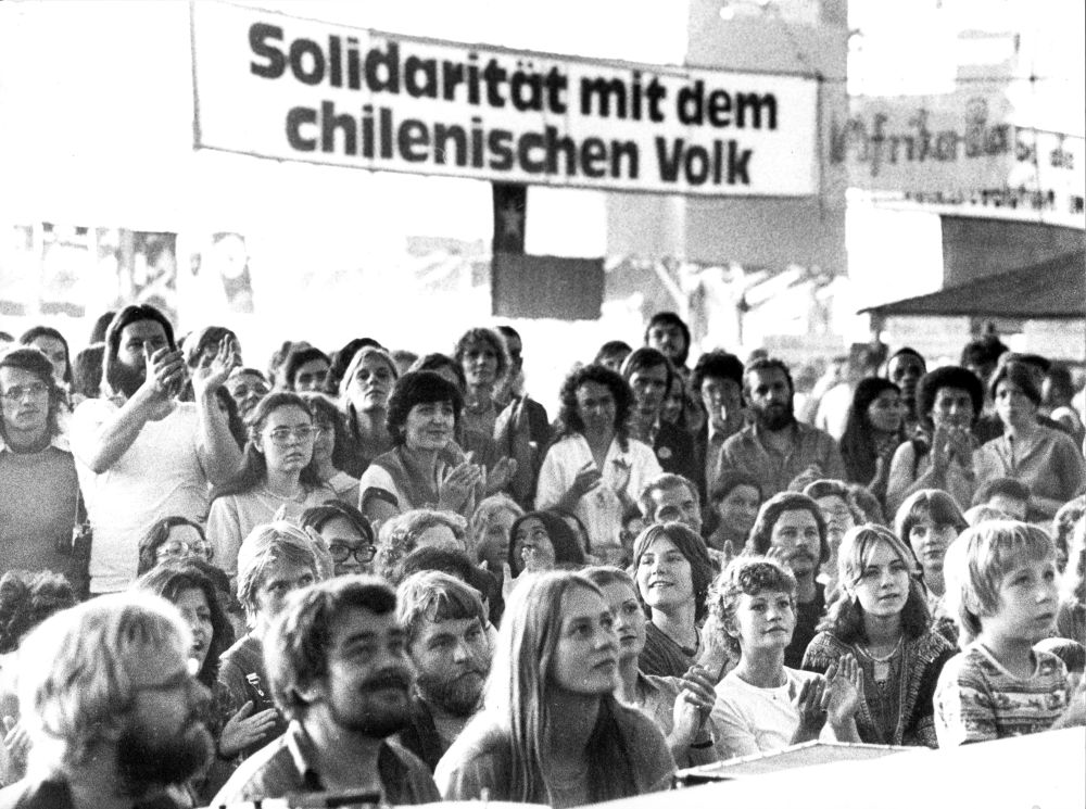 UZ Pressefest Essen 1979 1 - Ein internationalistisches Fest - UZ-Pressefest - Im Bild