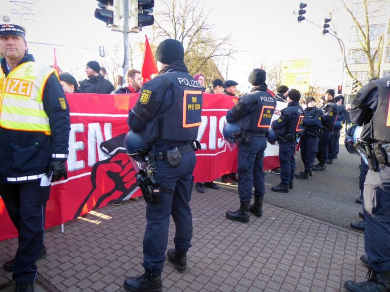 AFD Landesparteitag 15022020 bearb - Protest gegen AfD-Landesparteitag - AfD-Parteitag - AfD-Parteitag