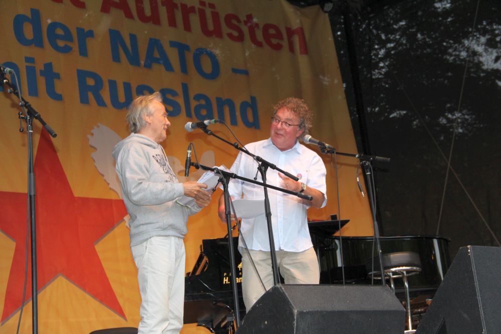 IMG 6904 Lennartz - Einladung zum Friedensfest - Pressefest - Im Bild, Politik